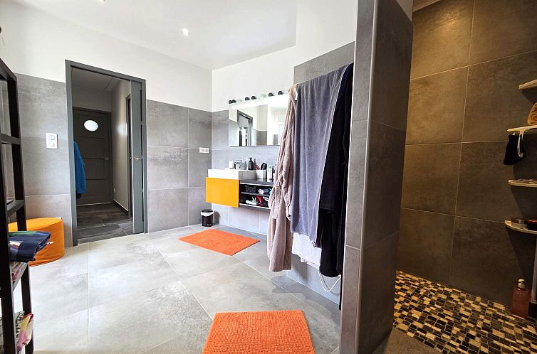 Vrijstaande woning in Saint-Clair-Sur-L'elle