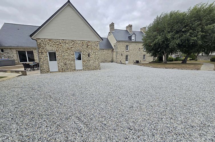 Vrijstaande woning in Saint-Clair-Sur-L'elle
