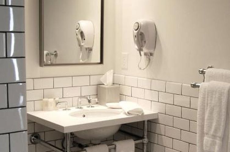 Hollywood Hotel - The Hotel of Hollywood Near Universal Stud