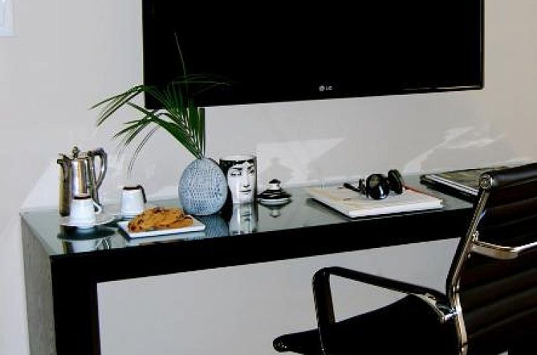 Hollywood Hotel - The Hotel of Hollywood Near Universal Stud