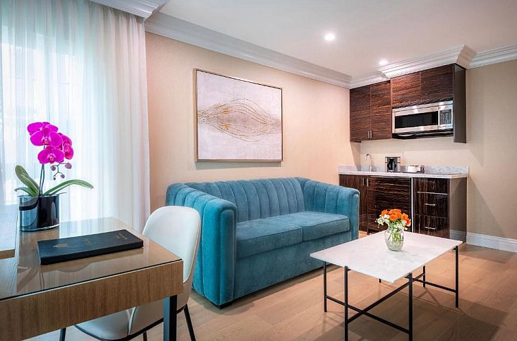 Beverly Hills Plaza Hotel & Spa