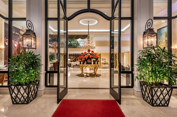 Beverly Hills Plaza Hotel & Spa