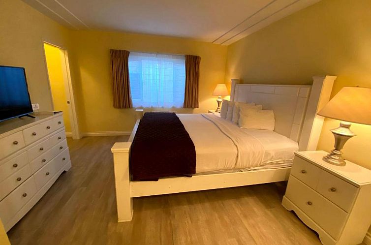 Hollywood Celebrity Hotel