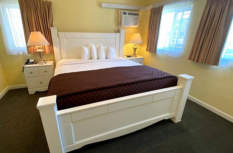 Hollywood Celebrity Hotel