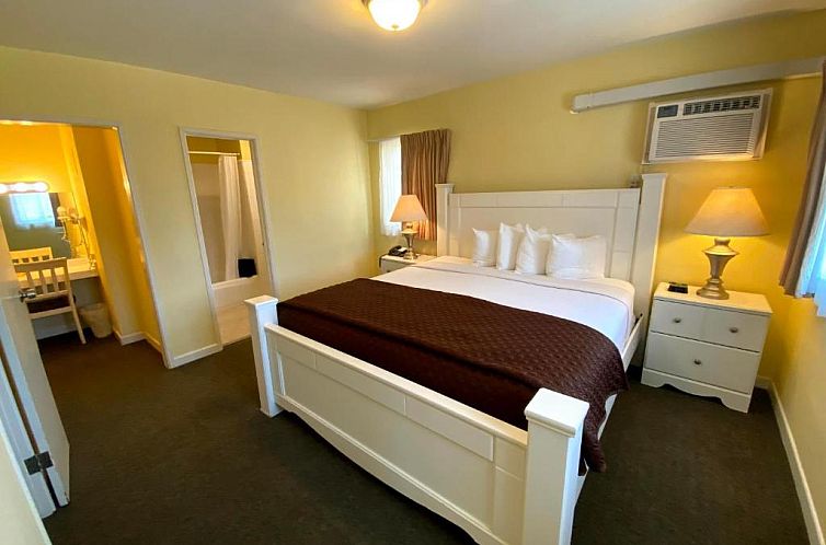 Hollywood Celebrity Hotel