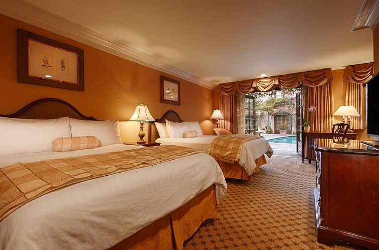 Best Western Plus Sunset Plaza Hotel