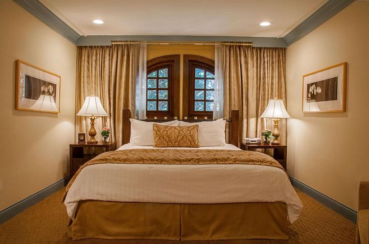 Best Western Plus Sunset Plaza Hotel