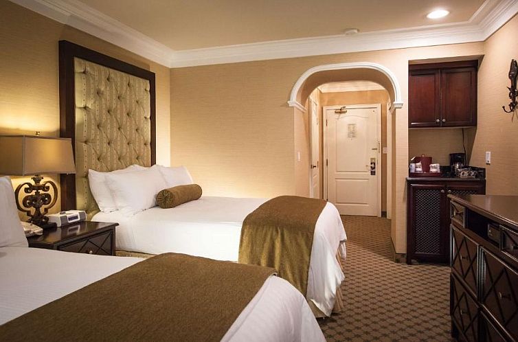 Best Western Plus Sunset Plaza Hotel