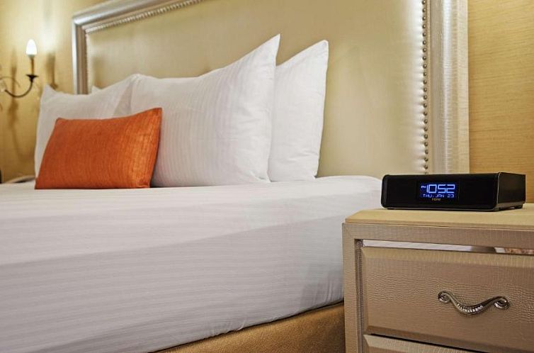 Best Western Plus Sunset Plaza Hotel