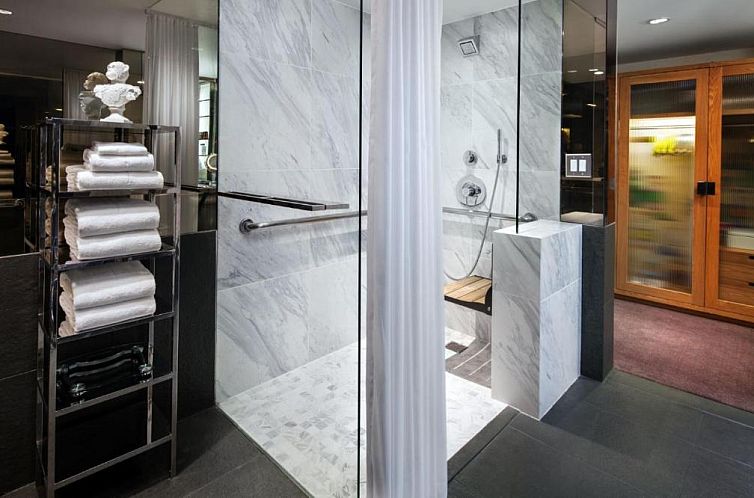 SLS Hotel, a Luxury Collection Hotel, Beverly Hills