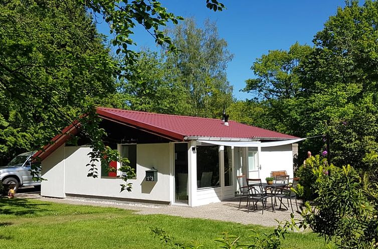 Huisje in Exloo, vakantiehuis in Zuidoost Drenthe met zonnig terras en groene omgeving.