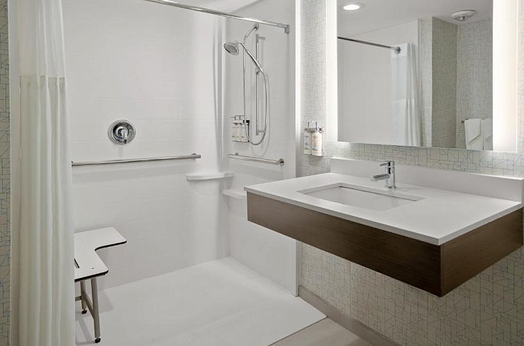 Holiday Inn Express Stony Brook-Long Island, an IHG Hotel