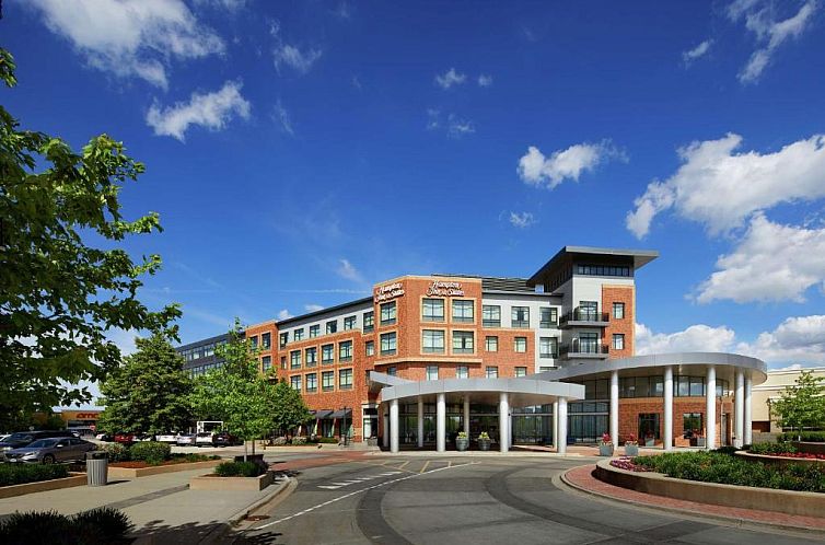 Hampton Inn & Suites Mt. Prospect