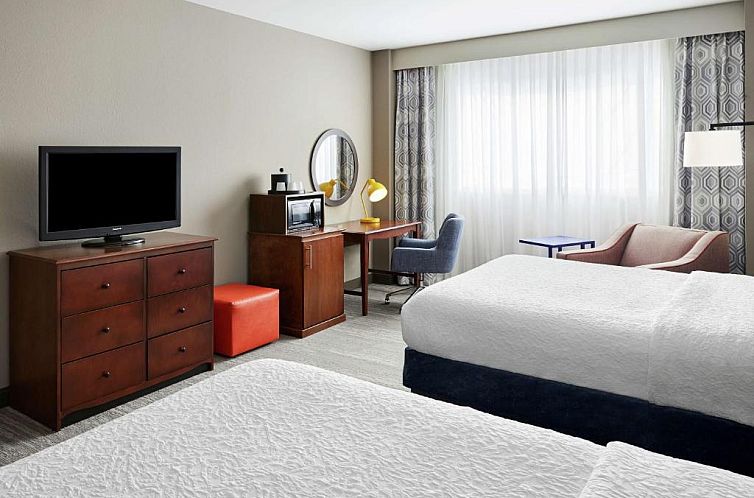 Hampton Inn & Suites Mt. Prospect