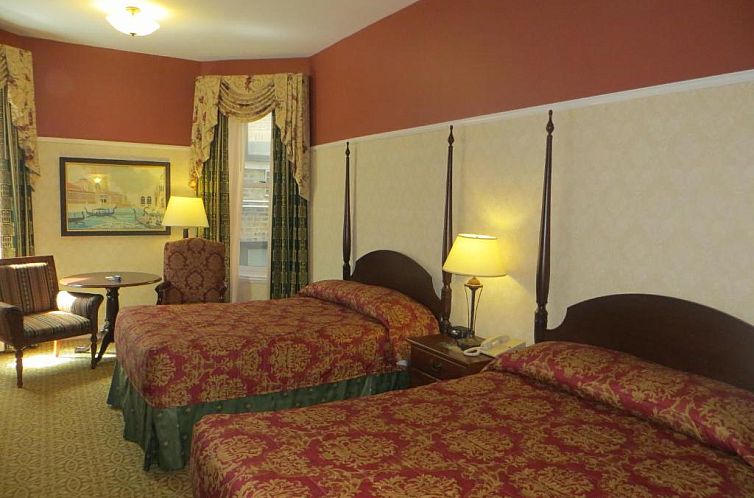 Carleton of Oak Park