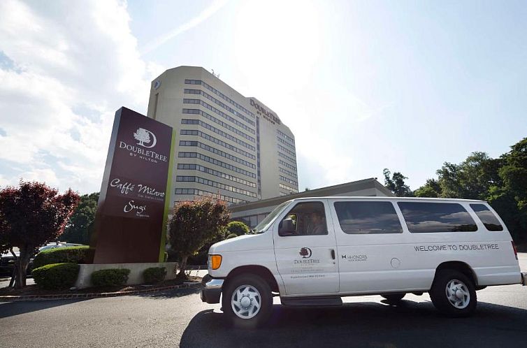 DoubleTree by Hilton Fort Lee/George Washington Bridge