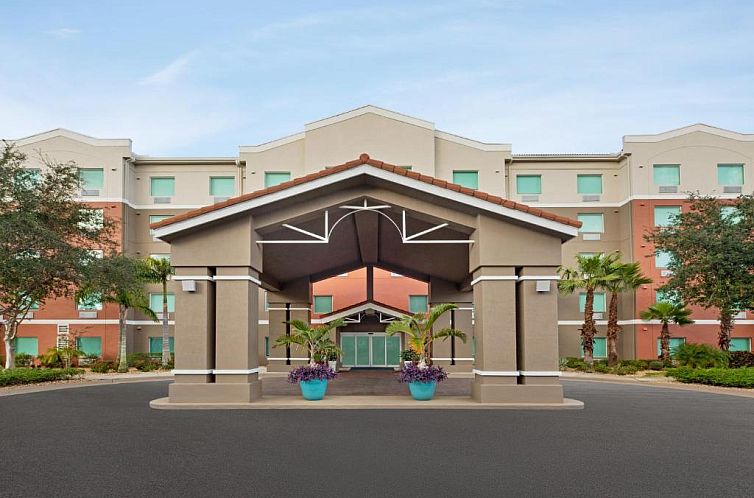 Holiday Inn Express Hotel & Suites Pembroke Pines Sheridan S