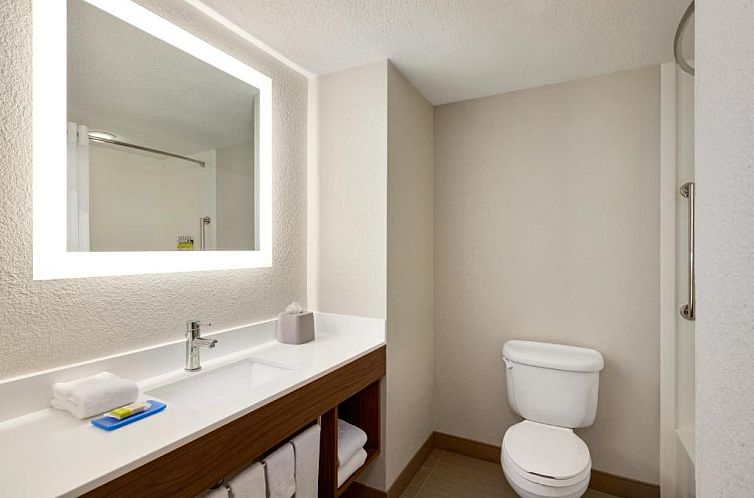 Holiday Inn Express Hotel & Suites Pembroke Pines Sheridan S