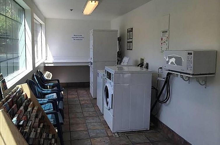 Motel 6-Petaluma, CA