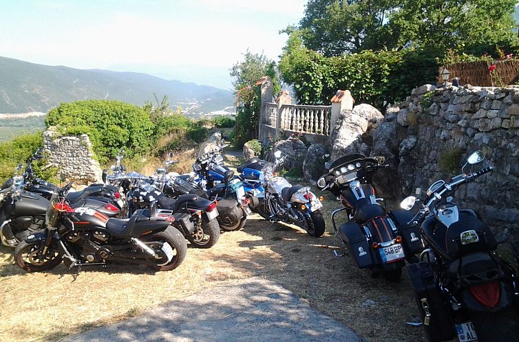 Vakantiehuis "Hrabri Vuk" mit Garten und Terrasse