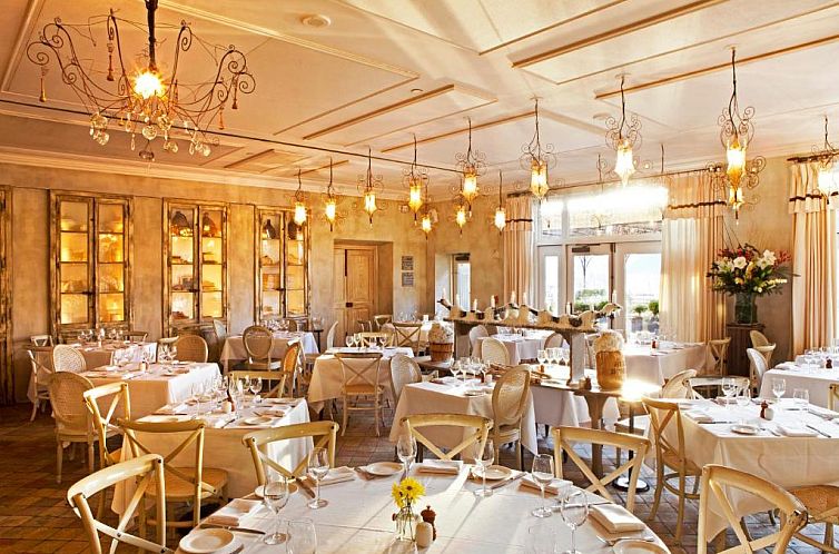 Delamar Greenwich Harbor