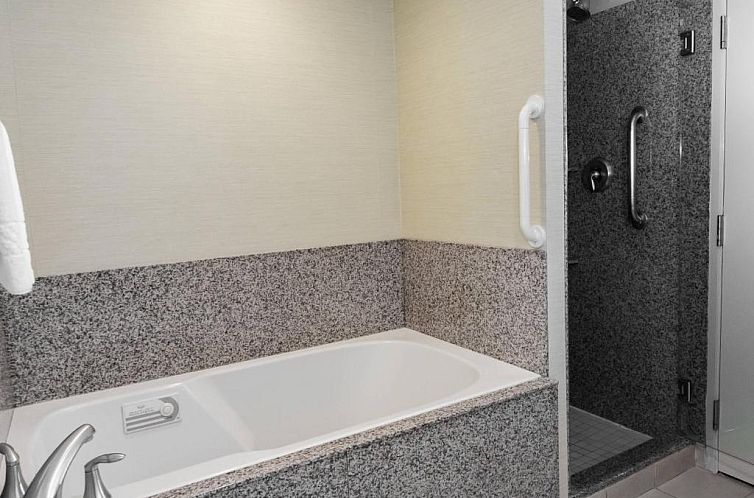 Courtyard by Marriott Lafayette