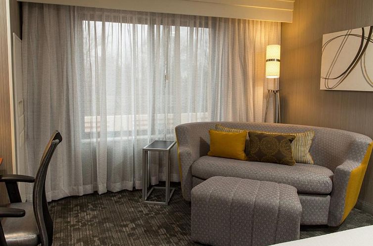 Courtyard by Marriott Lafayette