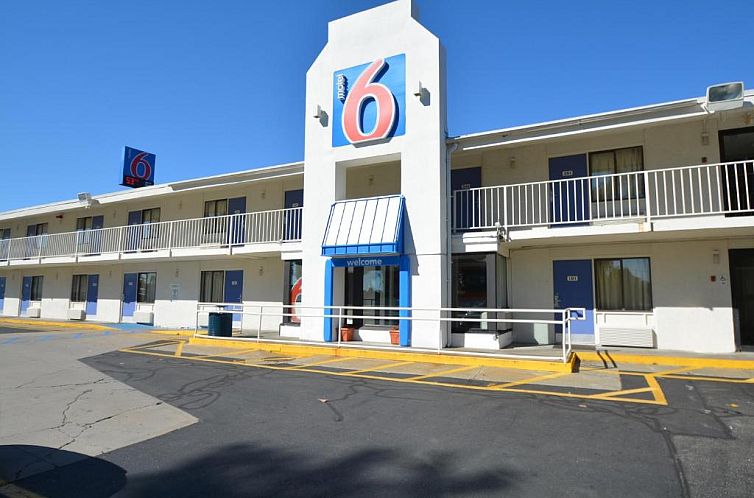 Guest house 19825101 - Apartment New England - Motel 6-Chicopee, MA - Springfield