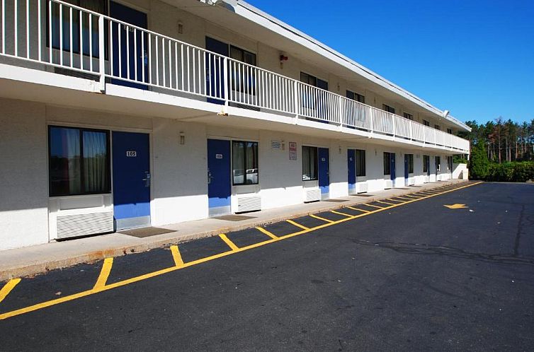 Motel 6-Chicopee, MA - Springfield