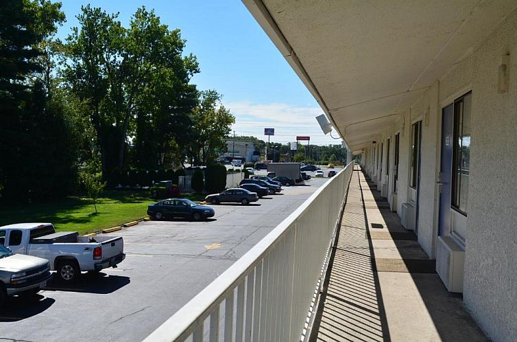 Motel 6-Chicopee, MA - Springfield