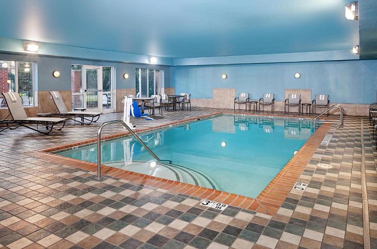 Holiday Inn Express Hotel & Suites Urbana-Champaign-U of I A