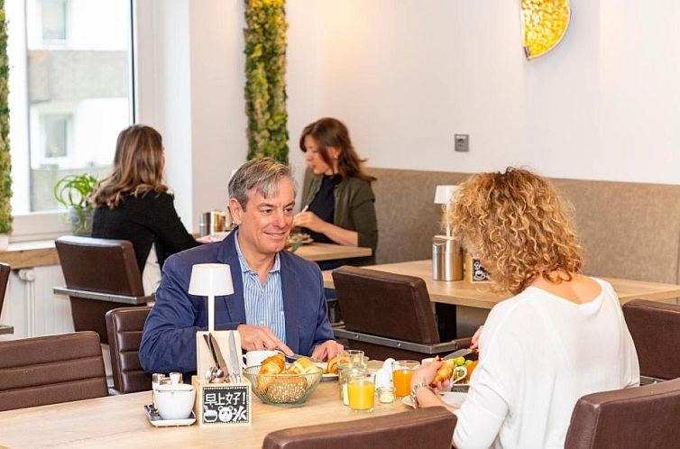 Hotel Königshof Bed and Breakfast