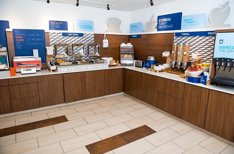 Holiday Inn Express Hotel & Suites Elkhart-South, an IHG Hot