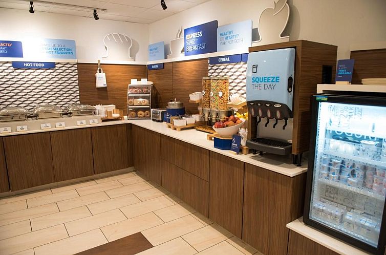 Holiday Inn Express Hotel & Suites Elkhart-South, an IHG Hot