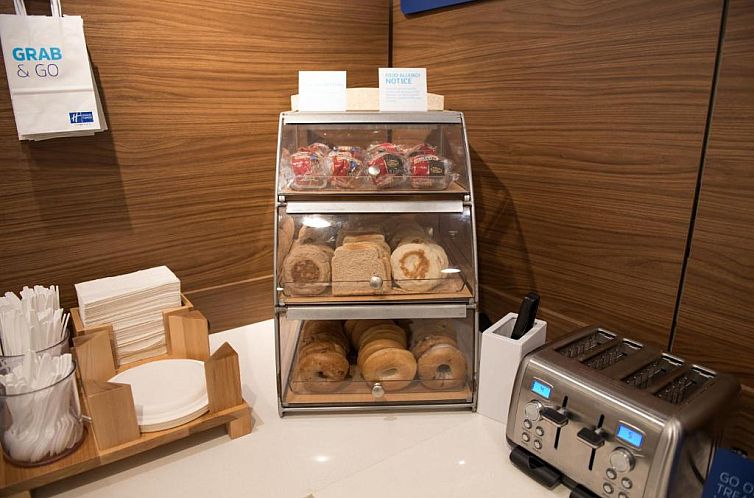 Holiday Inn Express Hotel & Suites Elkhart-South, an IHG Hot