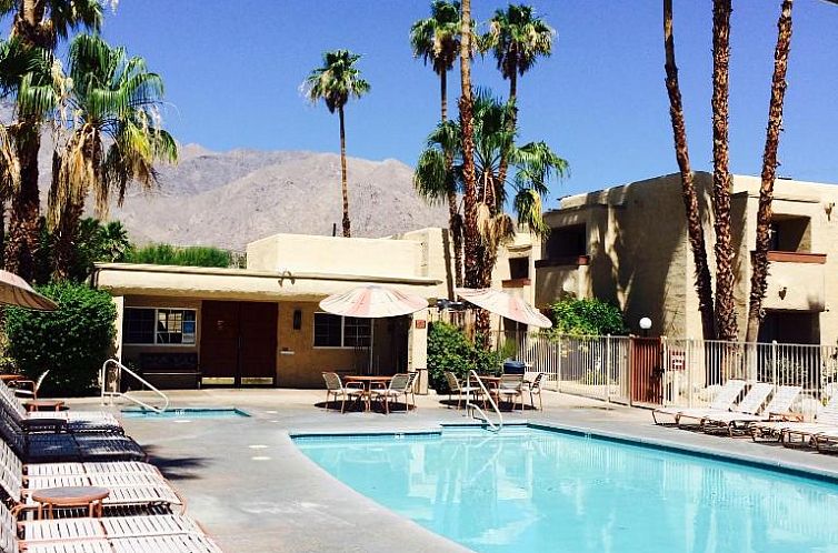 Desert Vacation Villas, a VRI resort