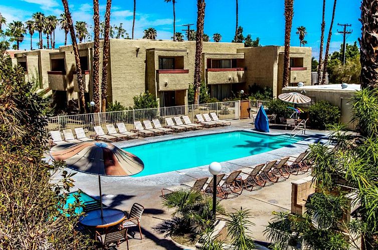 Desert Vacation Villas, a VRI resort