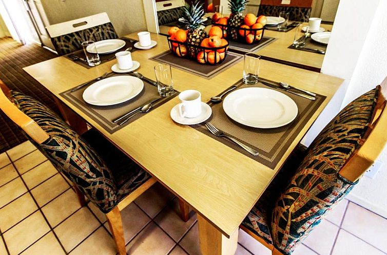 Desert Vacation Villas, a VRI resort