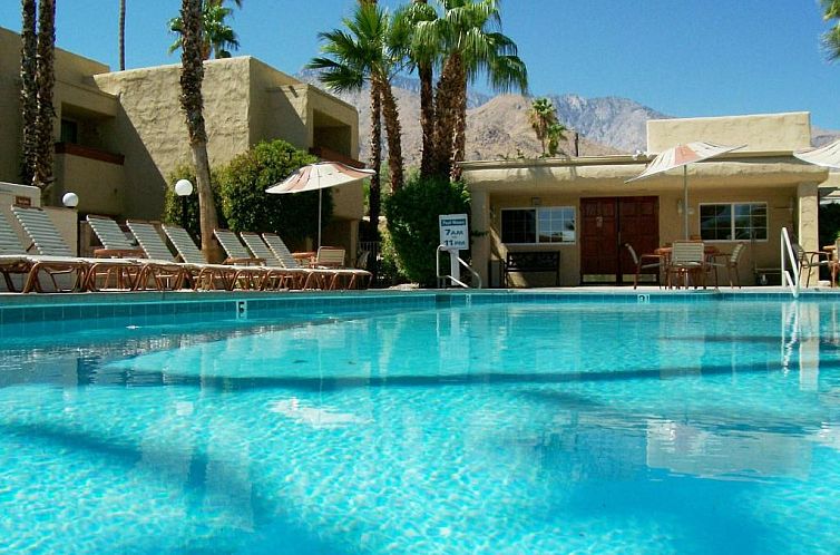 Desert Vacation Villas, a VRI resort