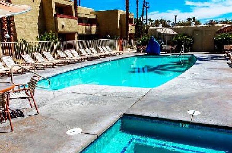 Desert Vacation Villas, a VRI resort