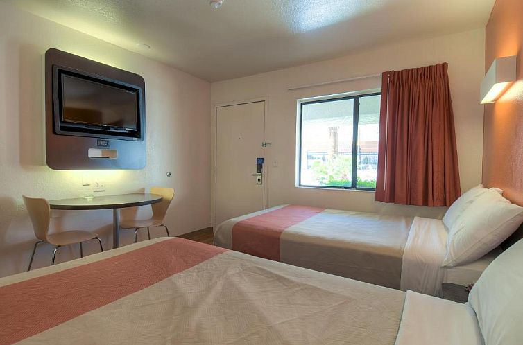 Motel 6-Palm Springs, CA - Downtown