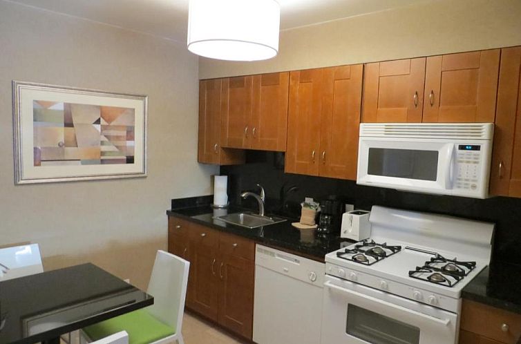 7 Springs Inn & Suites