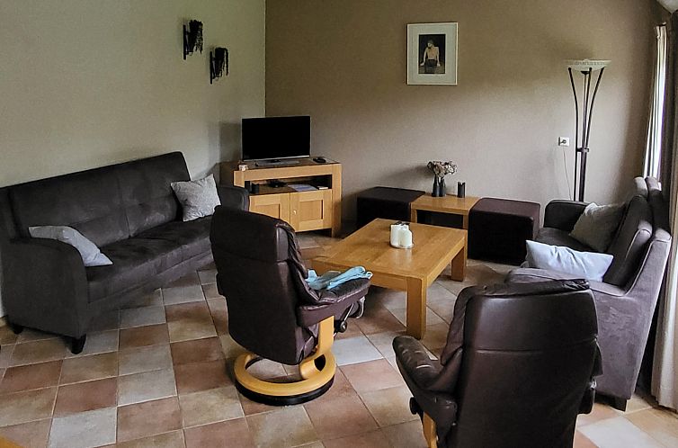 Gezellige vakantieboerderij voor 15 personen in Drenthe