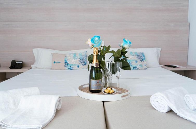 Coral beach house & food