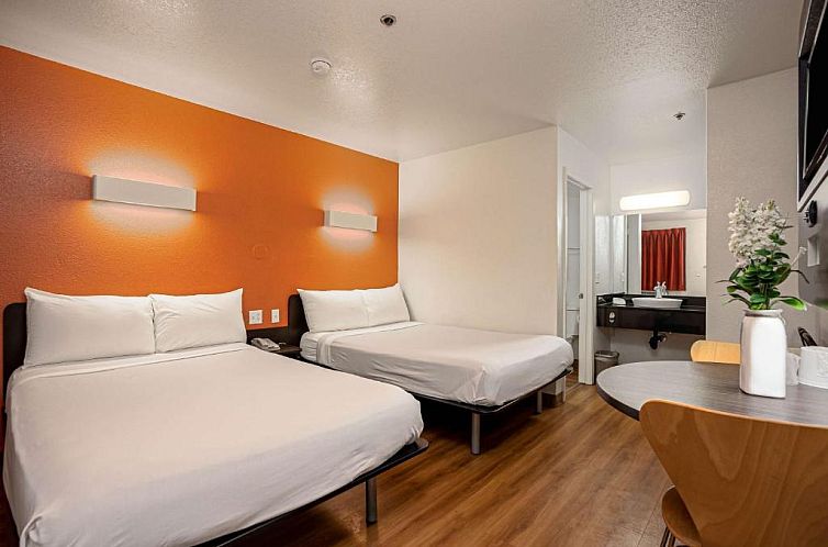 Motel 6-Temecula, CA - Historic Old Town