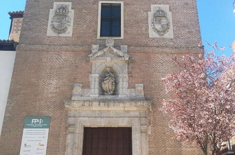 Hostal Ramón y Cajal