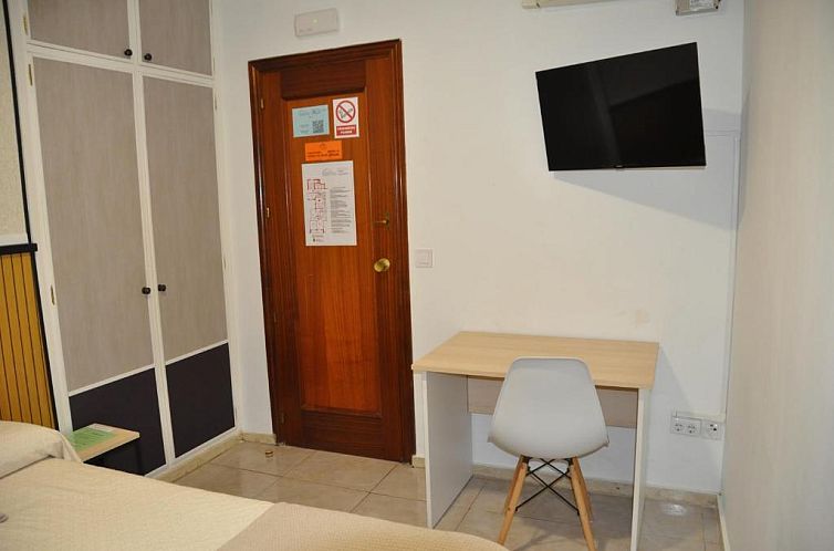 Hostal Ramón y Cajal