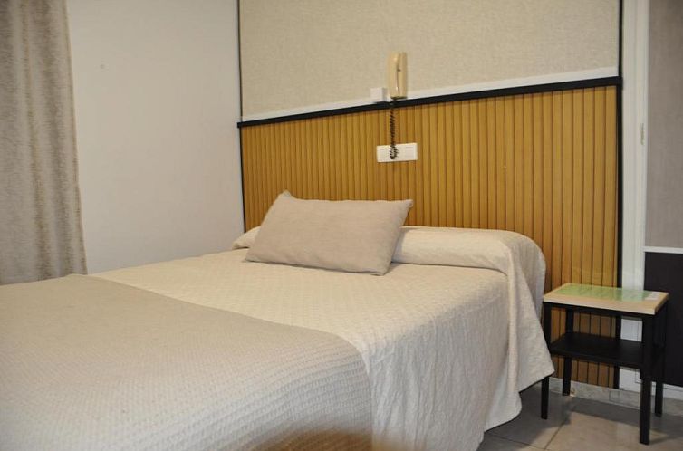 Hostal Ramón y Cajal