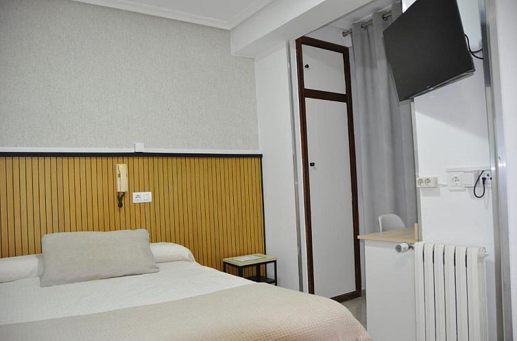 Hostal Ramón y Cajal