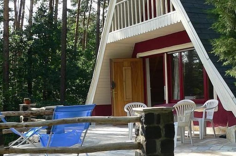 Vakantiehuis in ruhiger Lage am Waldrand mit Terrasse und gr